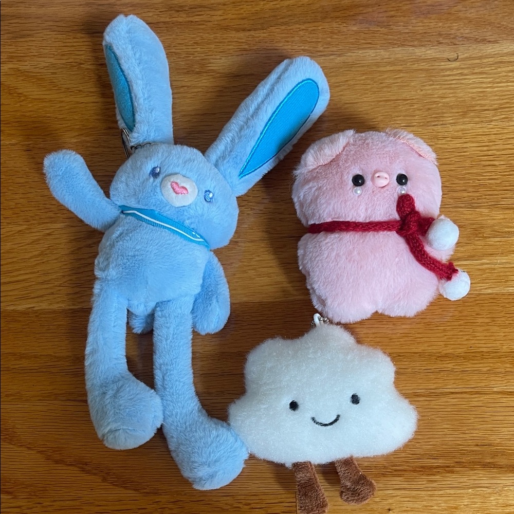 Keychains set